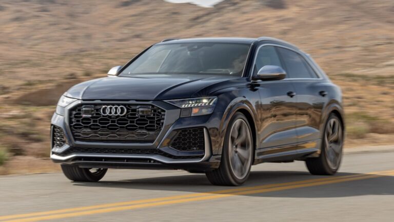 Audi 2023 RS Q8