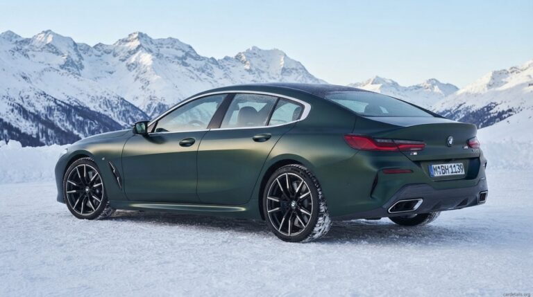 BMW 2025 840i Coupe