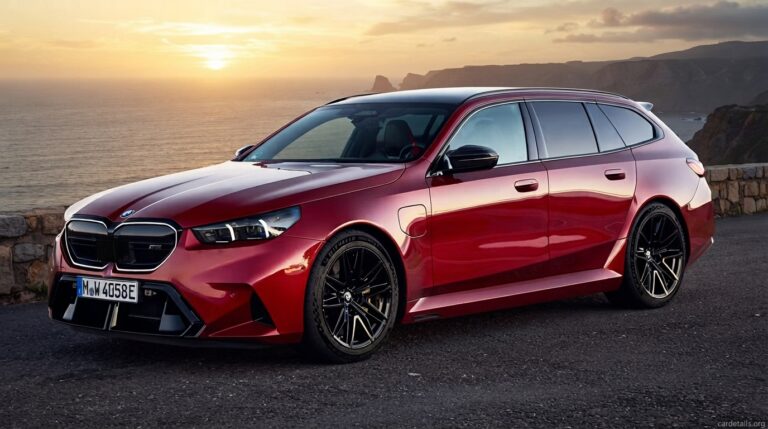 BMW 2025 M5 Touring