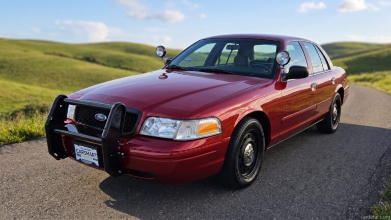 Ford 2005 Crown Victoria Police