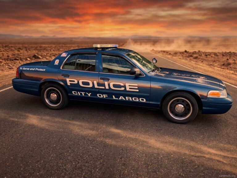 Ford 2006 Crown Victoria Police