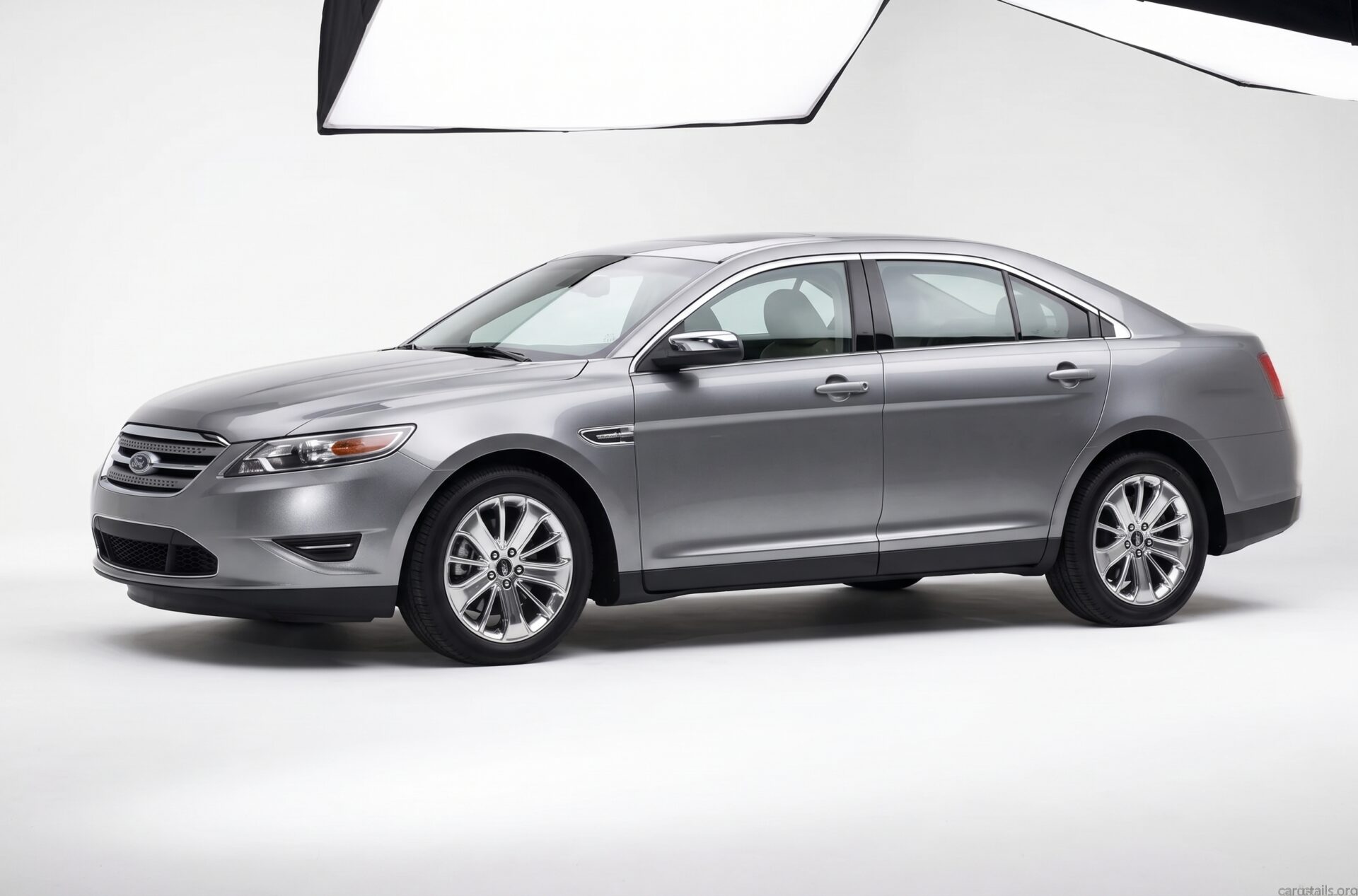 2010 Ford Taurus FWD