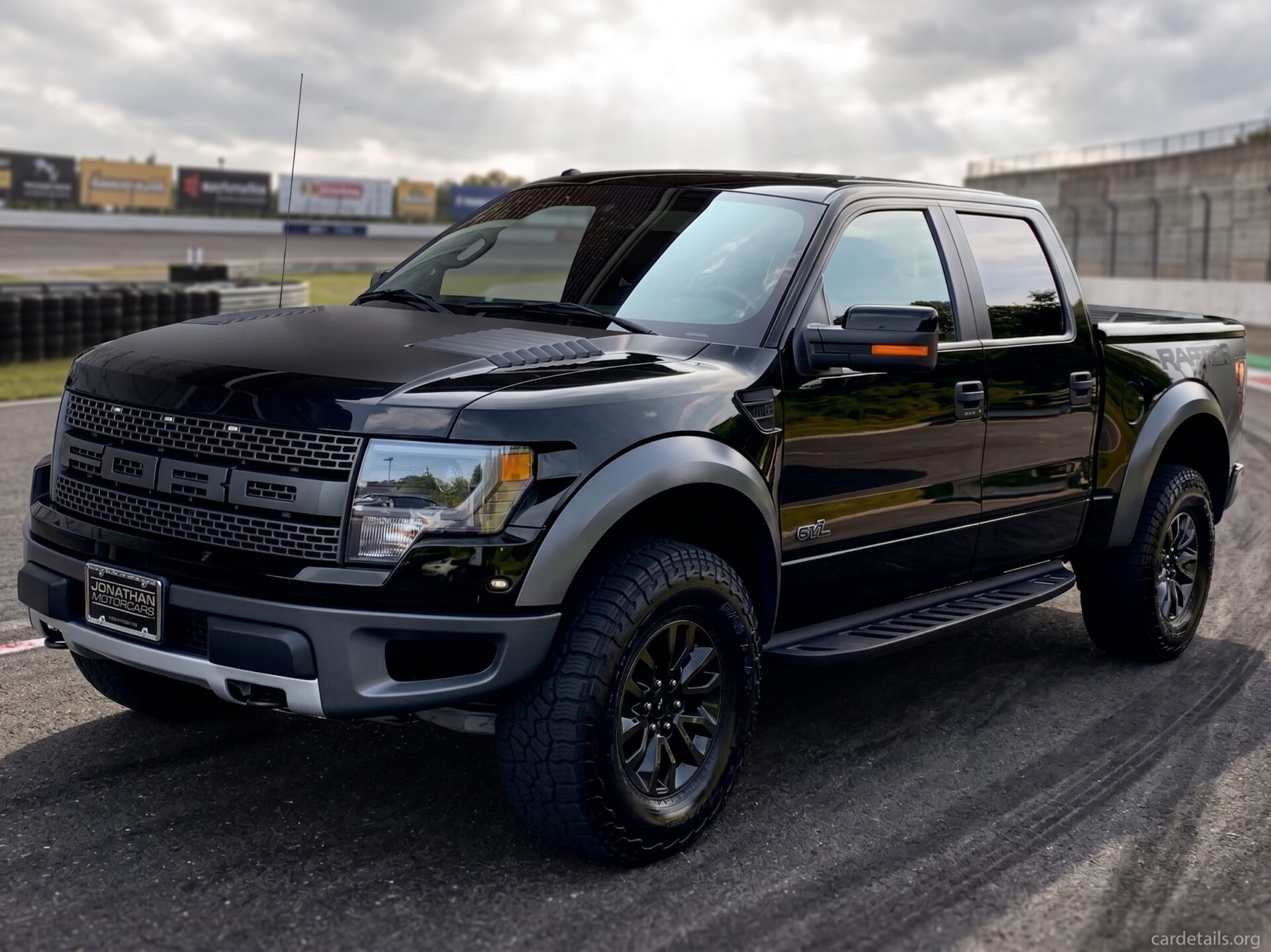 2013 Ford F150 Raptor Pickup 4WD