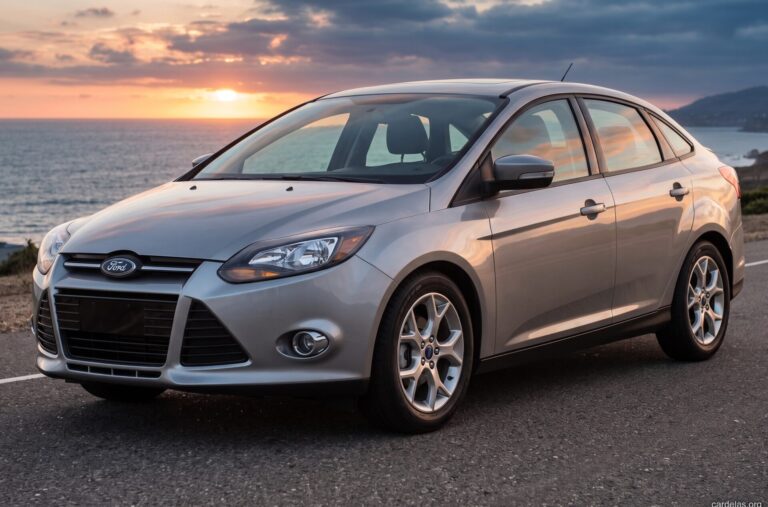 Ford 2013 Focus FWD