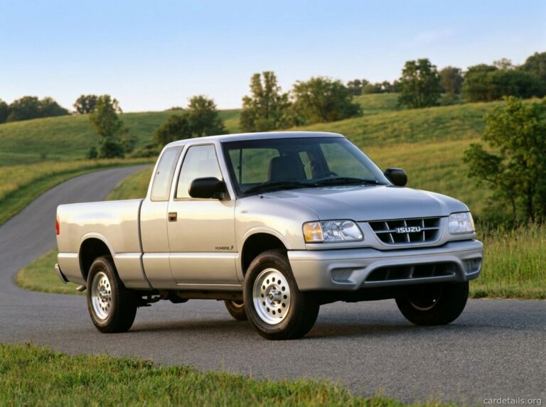 Isuzu 2000 Hombre Pickup 2WD