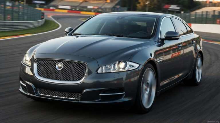 Jaguar 2010 XJ