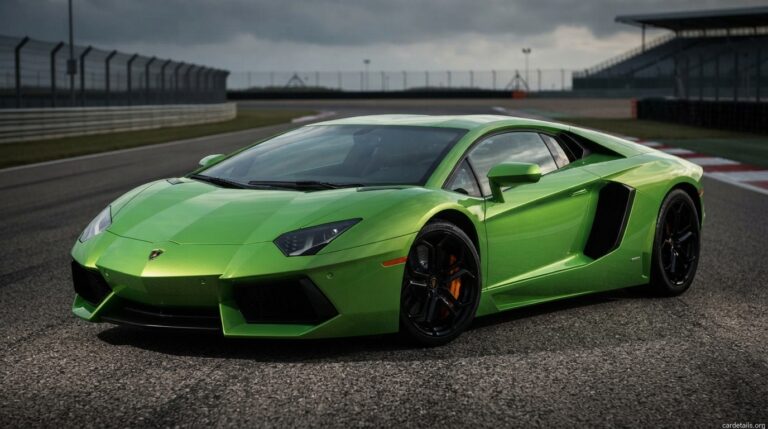 Lamborghini 2013 Aventador Coupe
