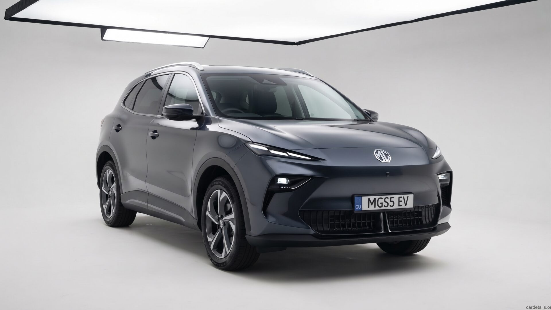 2025 MG 5