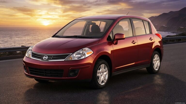 Nissan 2011 Versa