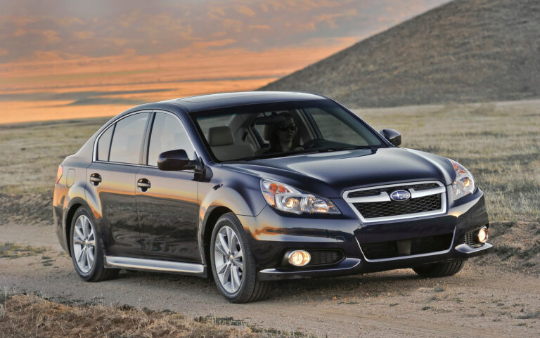 Subaru 2013 Legacy AWD