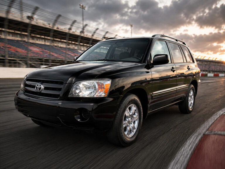 Toyota 2004 Highlander 4WD