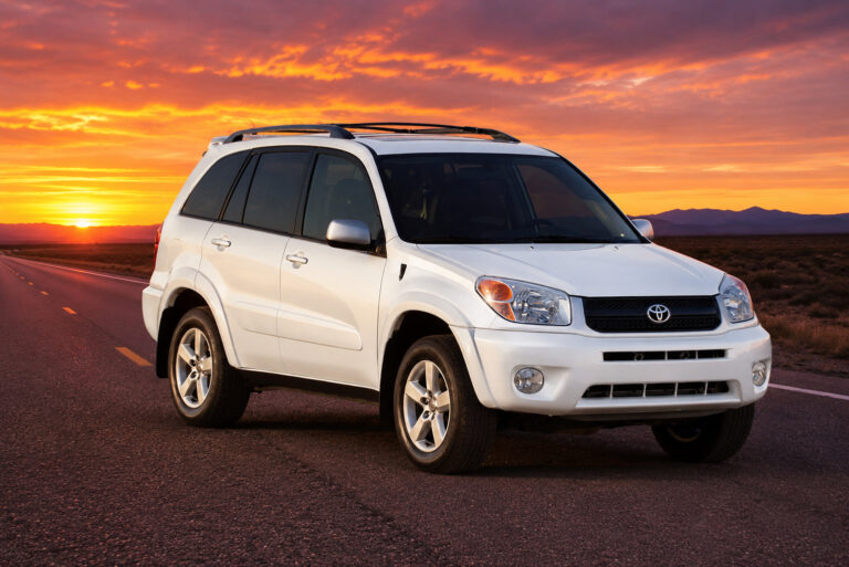Toyota 2005 RAV4 2WD