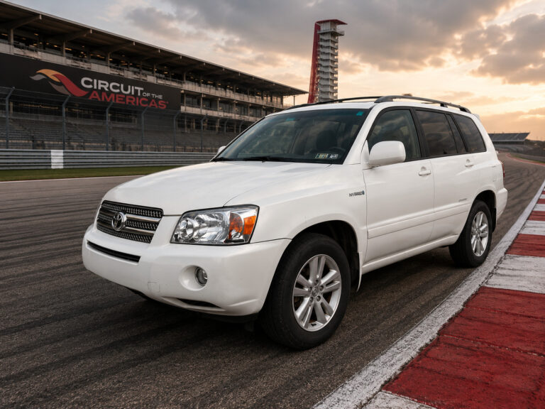 Toyota 2007 Highlander Hybrid 4WD