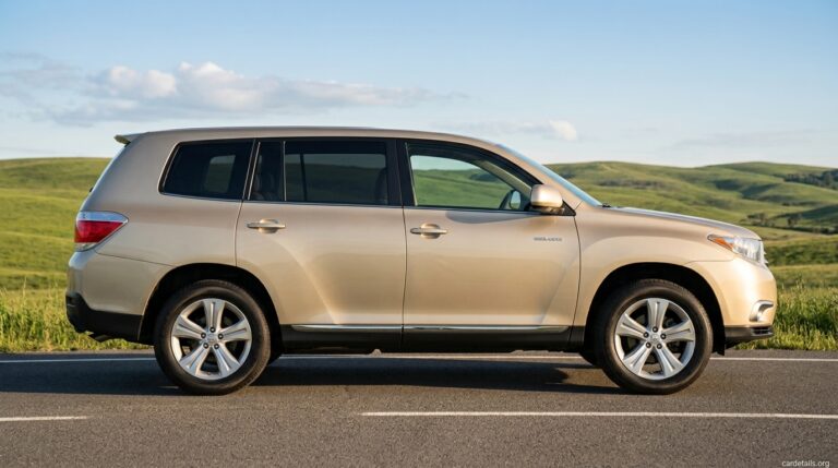 Toyota 2013 Highlander 4WD
