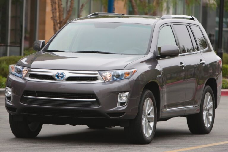 Toyota 2013 Highlander Hybrid 4WD