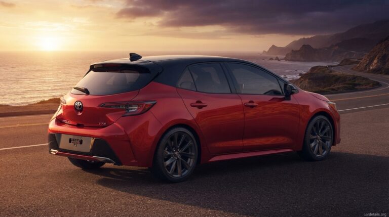 Toyota 2025 Corolla Hatchback XSE
