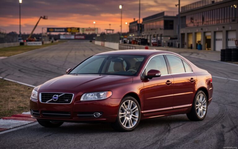 Volvo 2009 S80 FWD