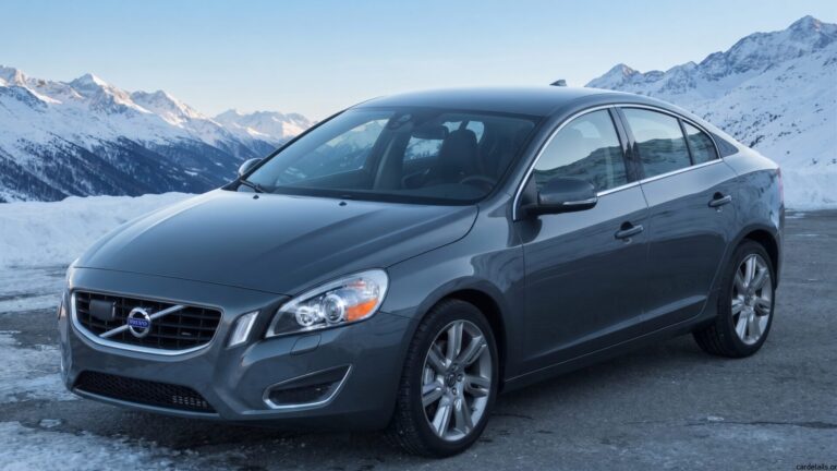 Volvo 2011 S60 AWD