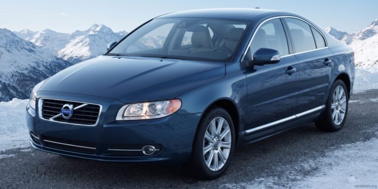 Volvo 2013 S80 FWD