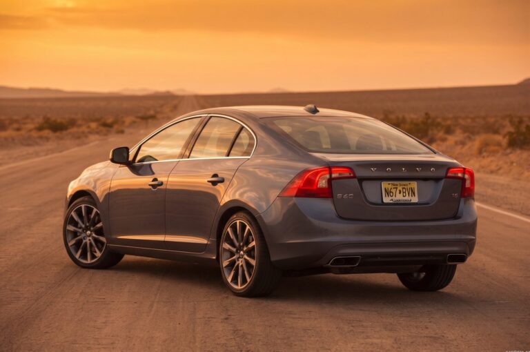 Volvo 2015 S60 AWD