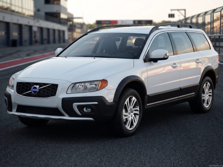 Volvo 2015 XC70 FWD