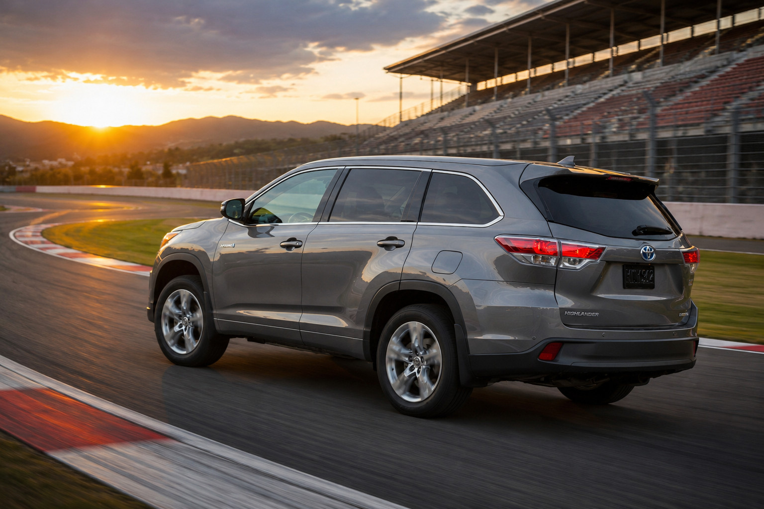 2016 Toyota Highlander Hybrid AWD LE Plus