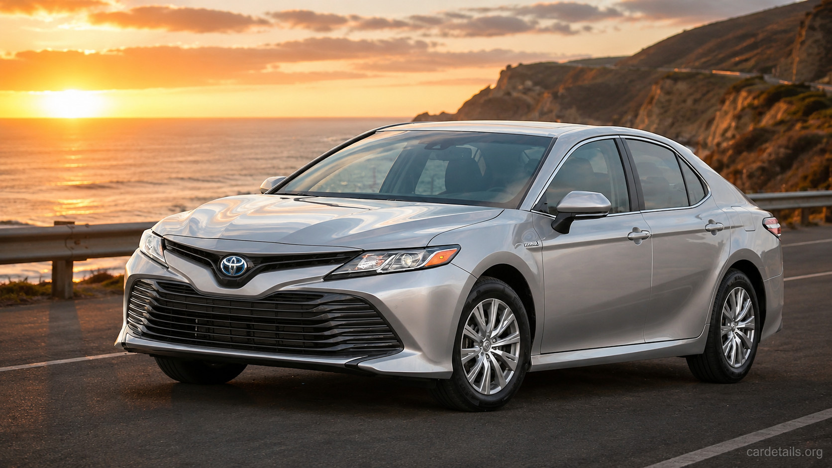 2018 Toyota Camry Hybrid LE