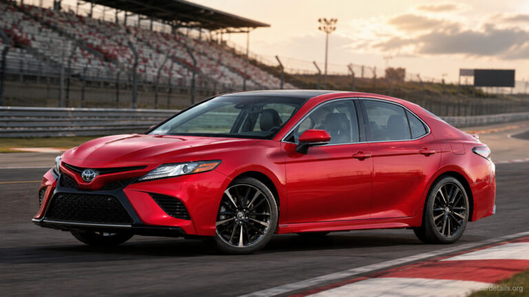 Toyota 2018 Camry XSE