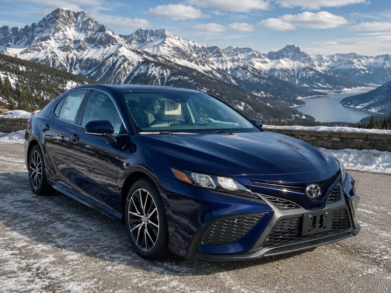 Toyota 2021 Camry LE/SE