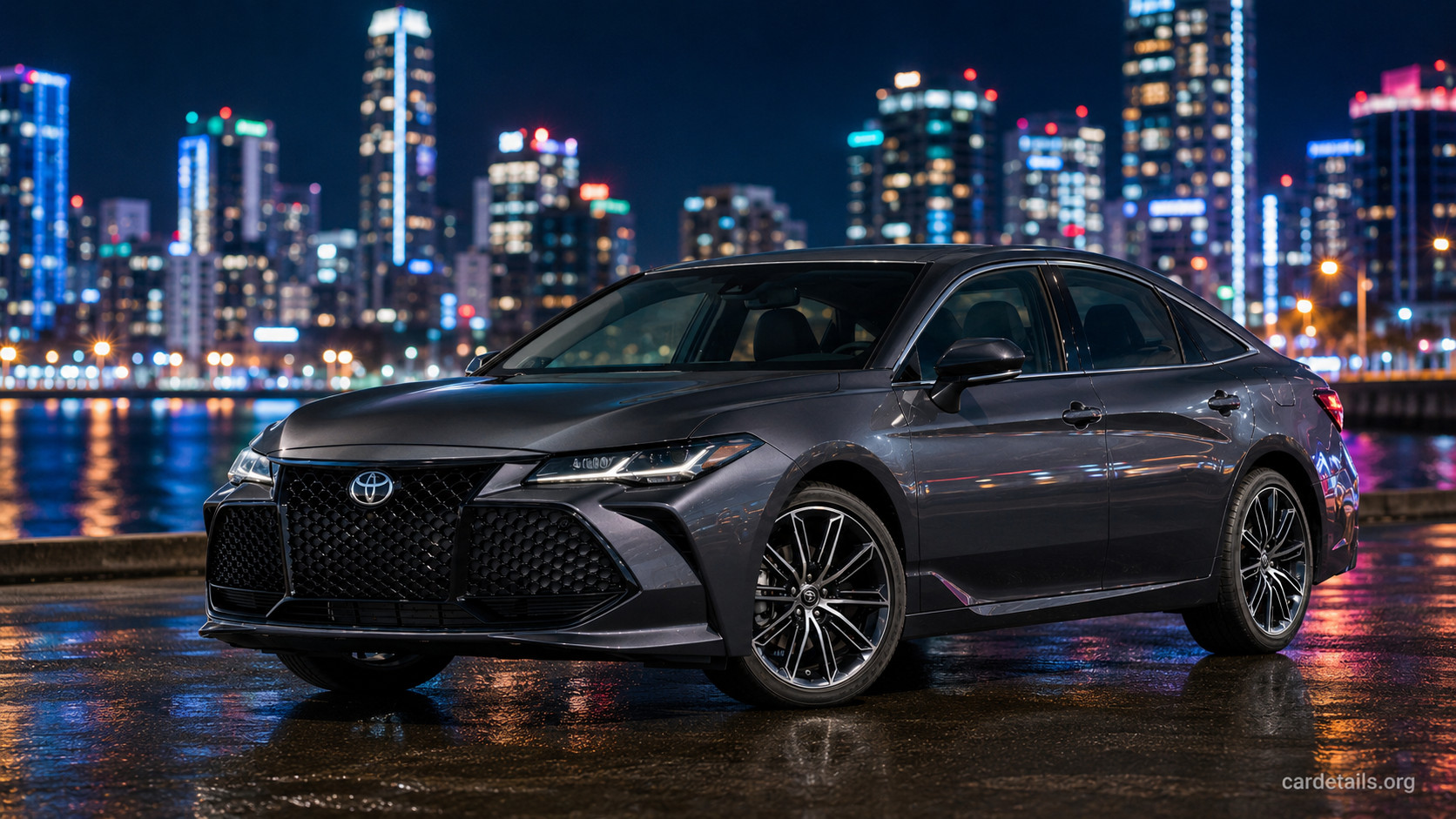 2022 Toyota Avalon Hybrid XLE